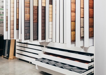 Шоурум компании СтройМаркет Железнодорожный 7